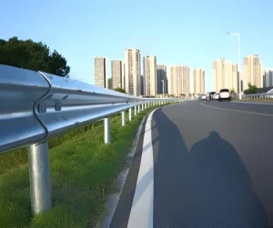 Read more about the article Understanding W-Beam Crash Barriers: On the Road to Safety